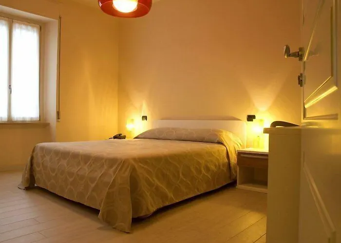 Della Pieve אורחן Tizzano Val Parma